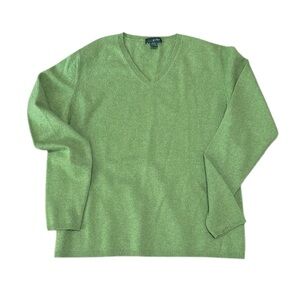 Griffen Women's Green Cashmere V-Neck Sweater